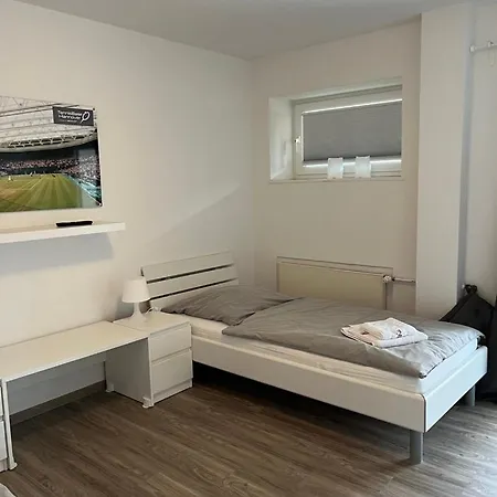 Tennisbase Homestay szállás *